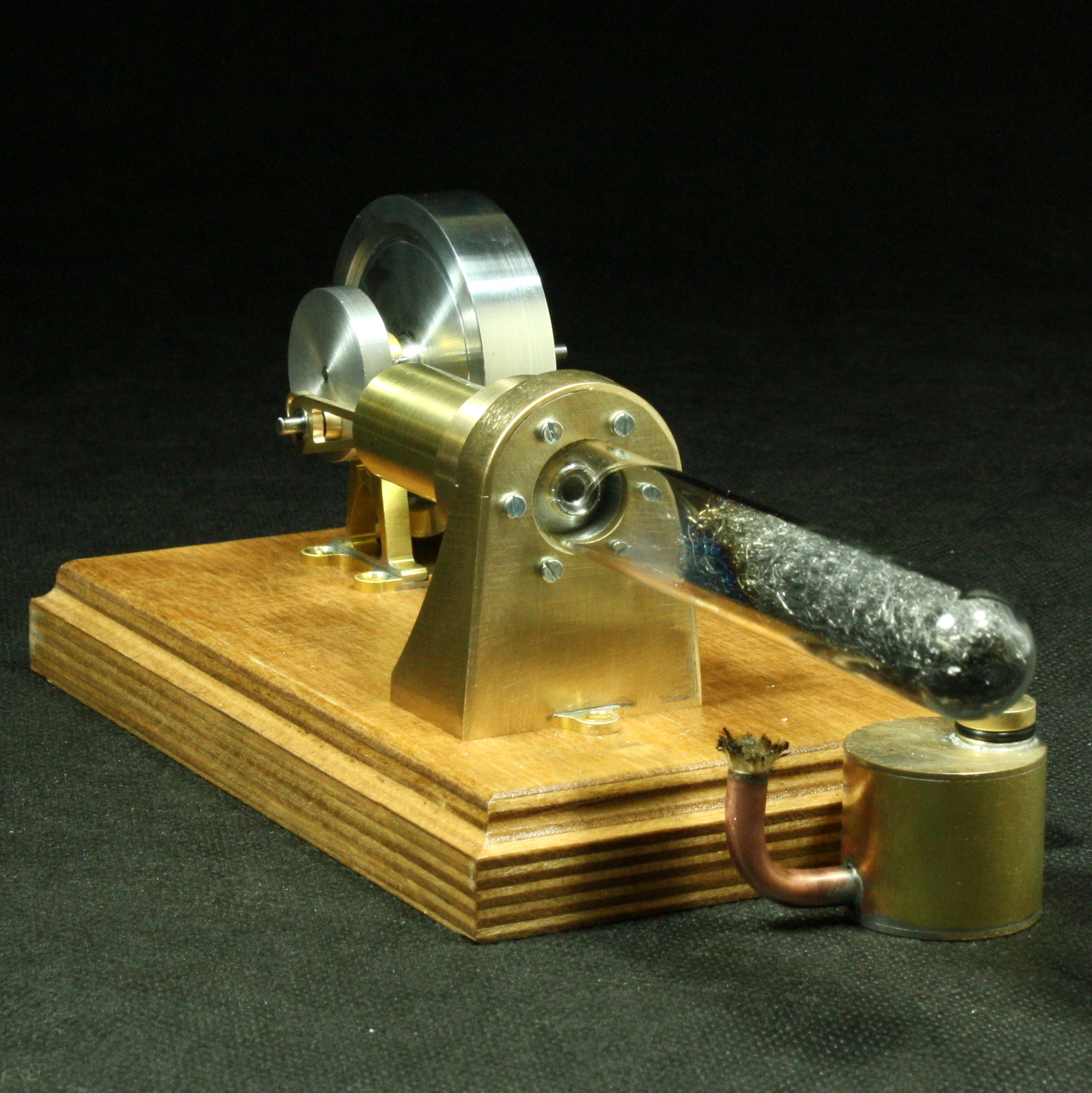 Termoakustik Stirlingmotor von Bengs Modellbau