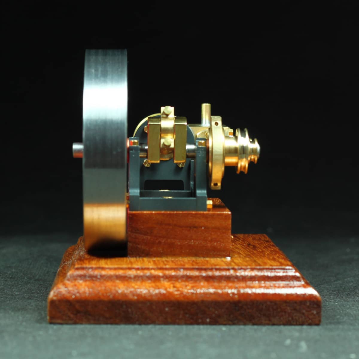 Dampfmaschine-danni-04