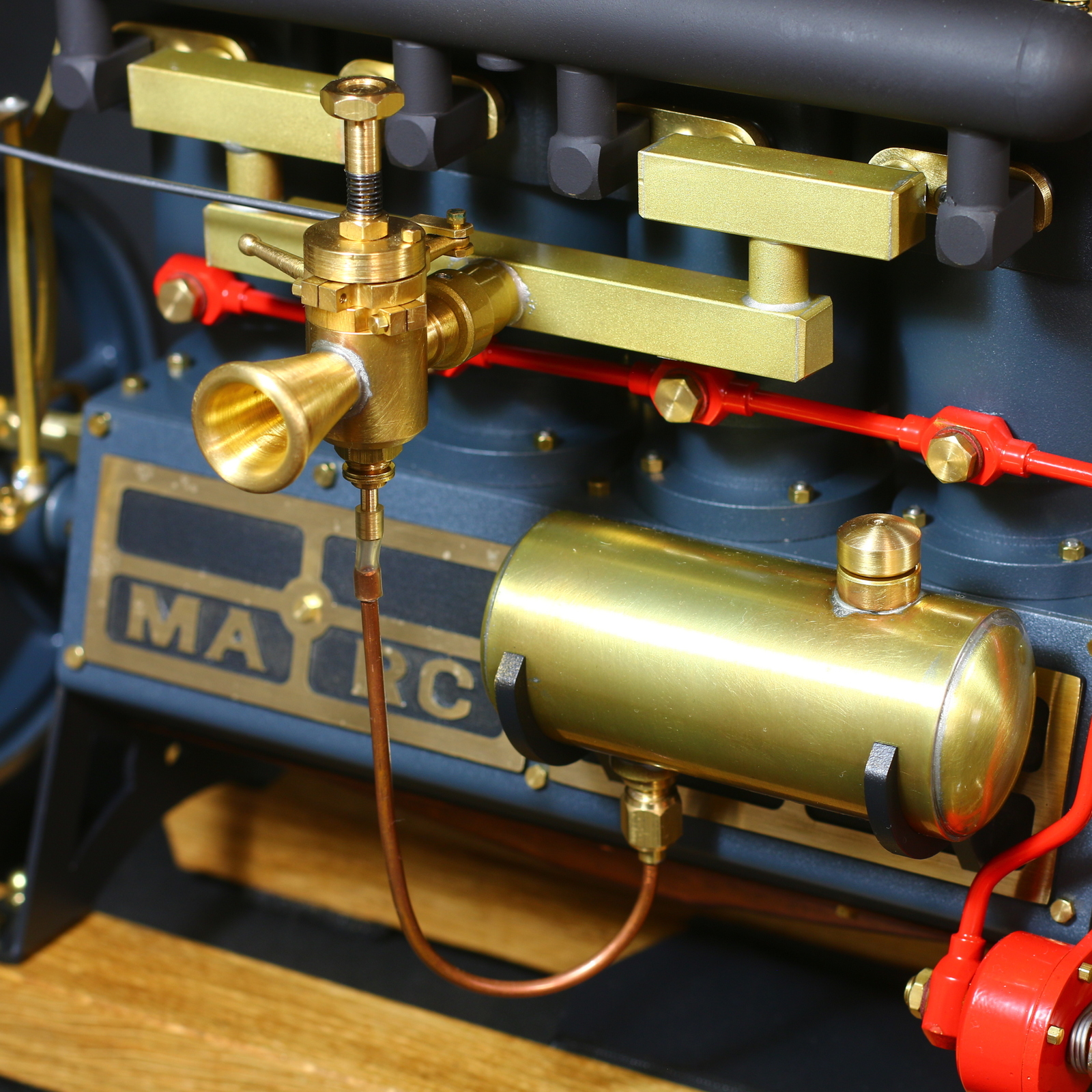 4 Zylinder Verbrennungsmotor Marc Materialbausatz