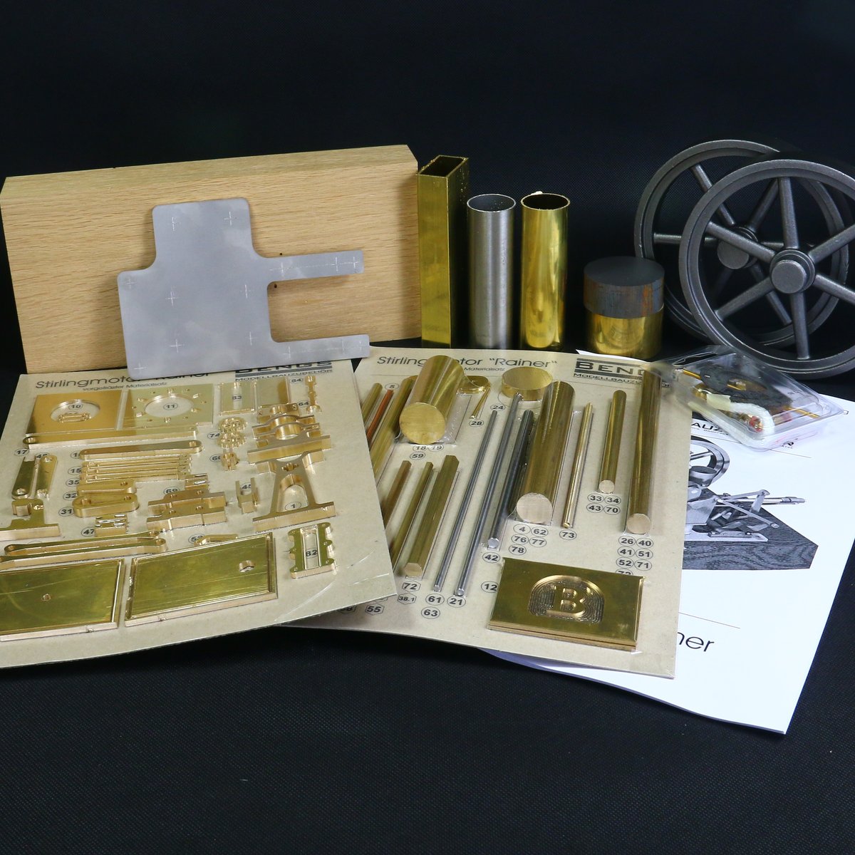 Stirling engine Rainer with centrifugal governor material kit