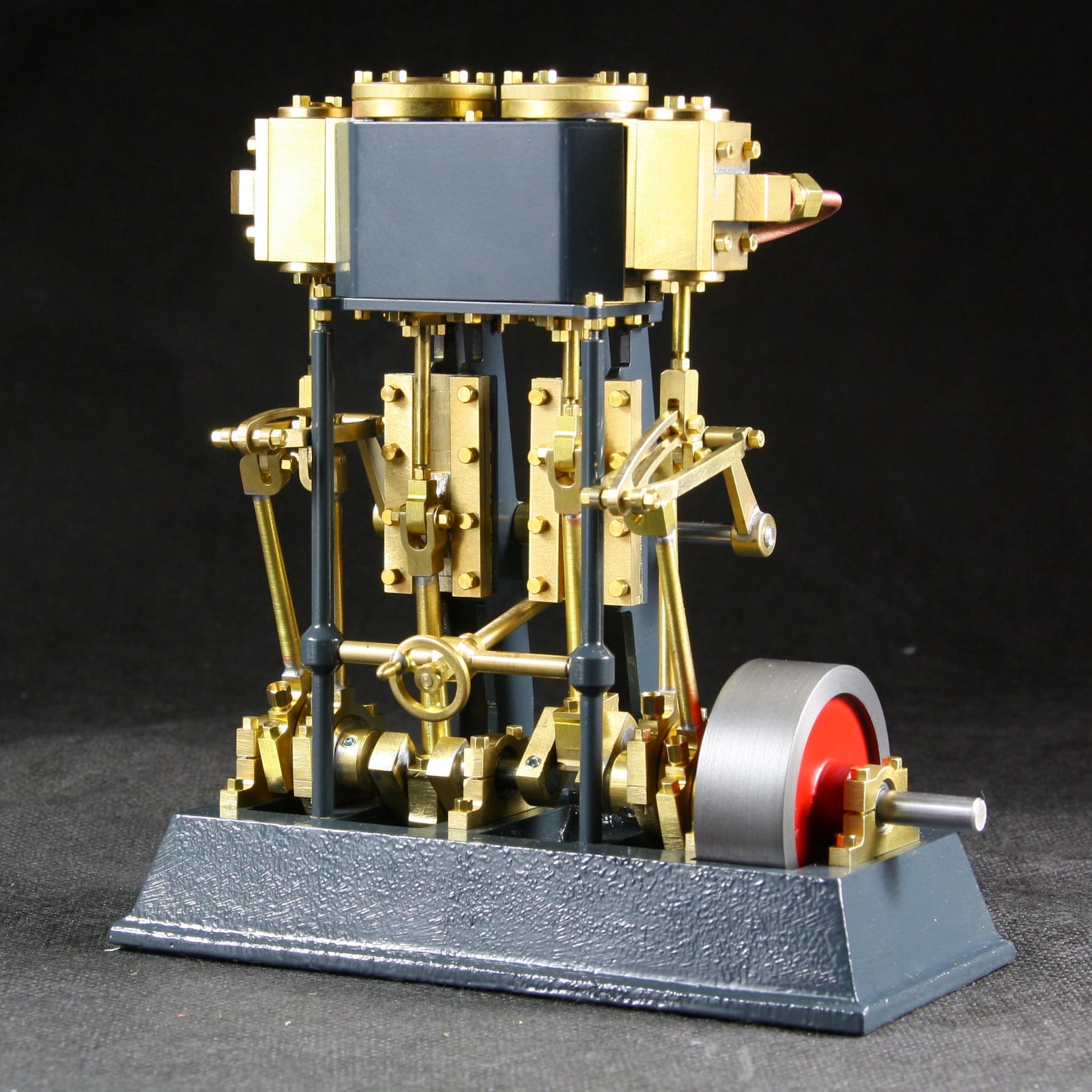 Dampfmaschine-tobias-schiffsdampfmaschine Schiffsdampfmaschine Tobias von Bengs Modellbau