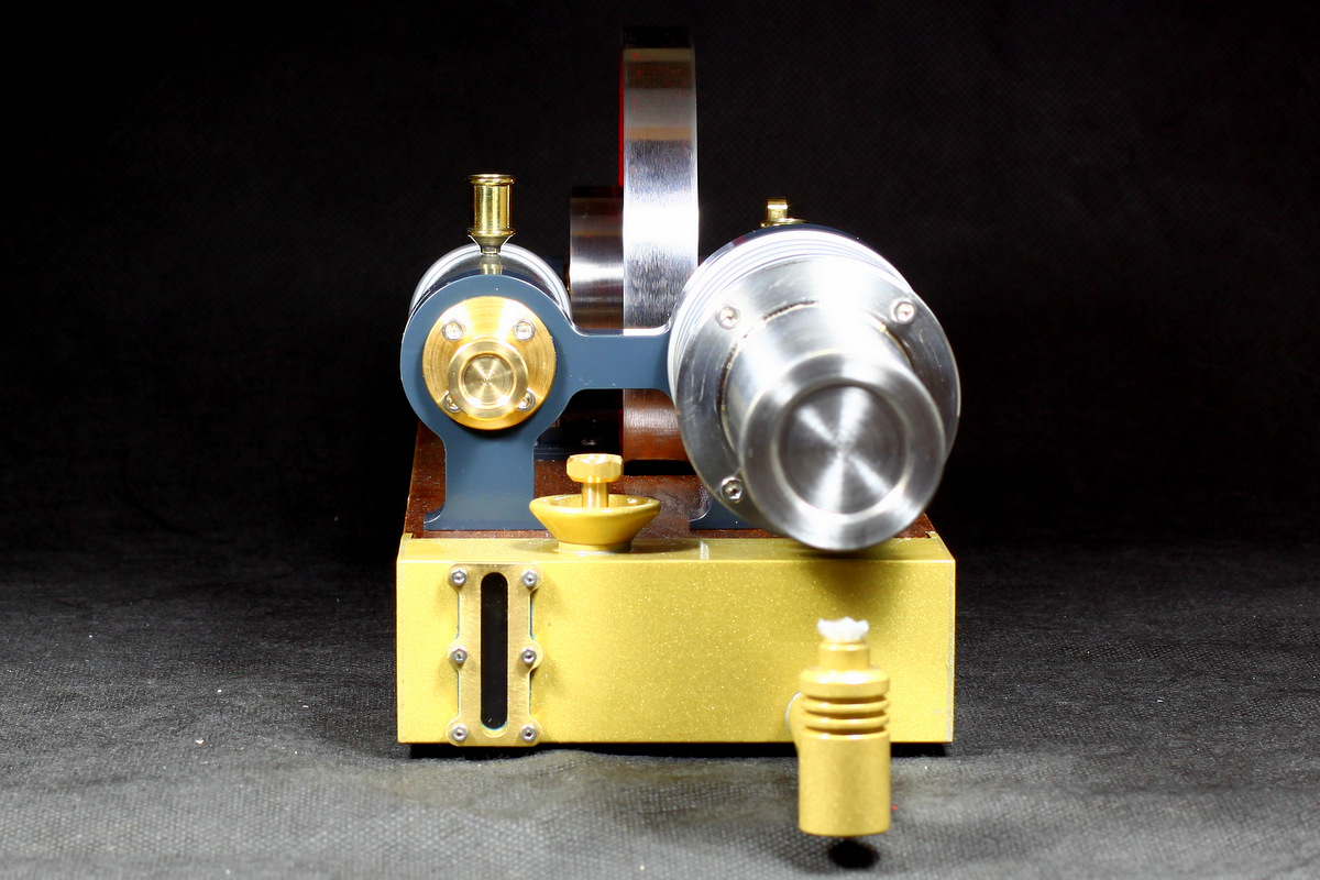 Verdrängungs Zylinder vom Stirlingmotor