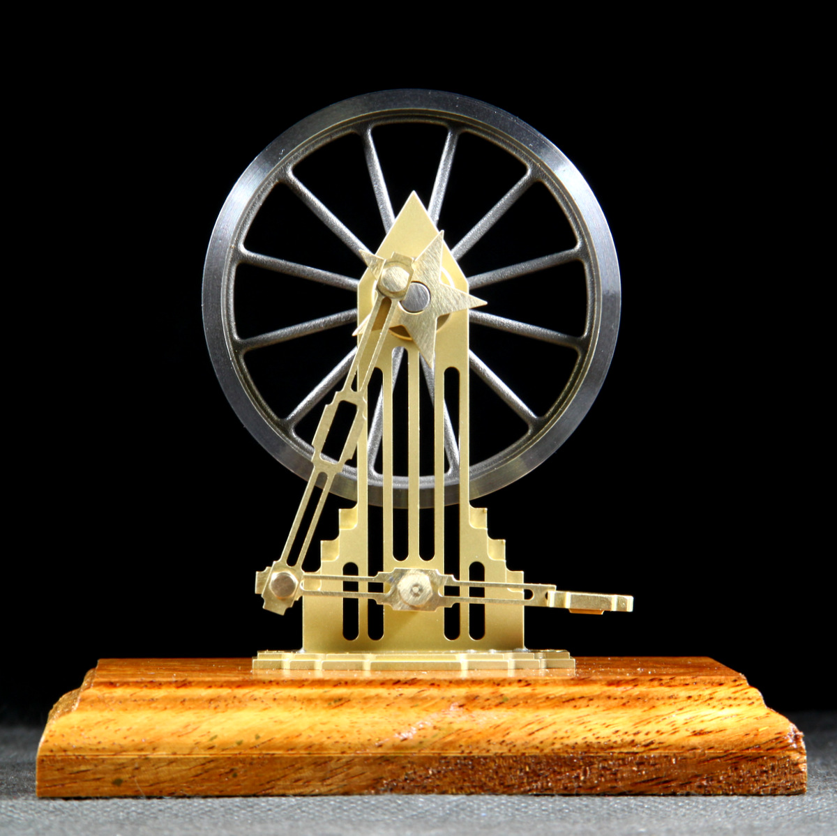 Pedalmaschine Empire von Bengs Modellbau